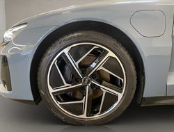 e-tron GT quattro ACC AUT Kam. Leder Luft Navi