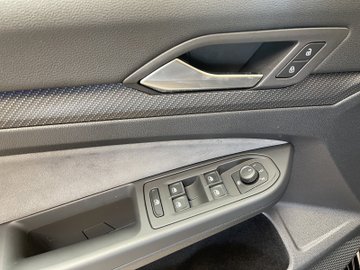 Golf VIII 1.5 eTSI R-Line IQLight ACC AHK – Bild 9