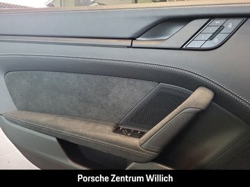 992 911 Carrera 4 GTS Cabriolet Liftsystem-VA – Bild 24