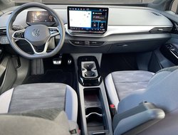 ID.4 (77kWh) Pro mit Infotainment-Paket ACC AUT