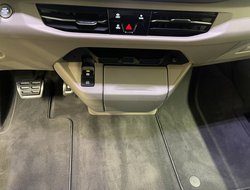 T7 Multivan 2.0 TDI lang Style NaviPro Pano IQLight