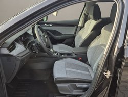 Octavia Combi 2.0 TDI DSG Tour ACC AHK Navi eHeck