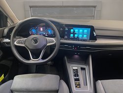 Golf VIII Variant 1.5 eTSI Style ACC AUT Navi LM