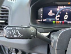 Karoq 1.5 TSI DSG AHK Pano PDC Navi eHeck