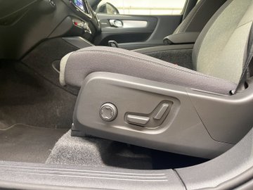 XC40 B4 Plus Black Edition ACC AUT Kam. Navi 360 – Bild 10