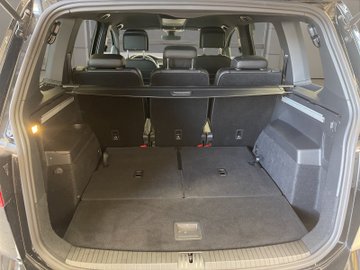 Touran BMT 1.5 TSI Comfortline ACC AUT Navi LM – Bild 17