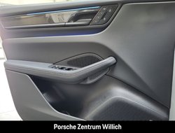 Macan 4S BOSE LED-Matrix Panorama Luftfederung