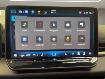 T-Roc R-Line 1.5 l eTSI OPF DSG R-Line IQLight – Bild 13