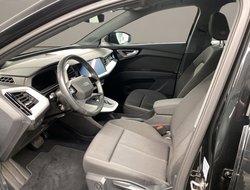 Q4 40 e-tron Basis ACC AUT Kam. Navi Pano HUD LM