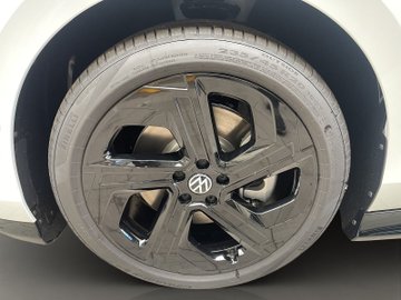ID.7 GTX Tourer 4MOTION 86 kWh DCC NaviPro Pano – Bild 8