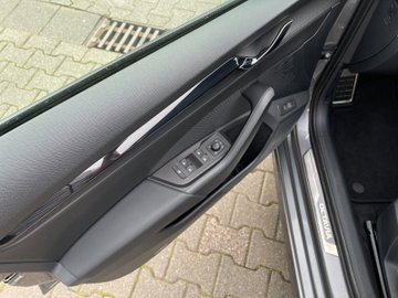 Octavia Combi 2.0 TDI Sportline ACC AUT Navi HUD – Bild 8
