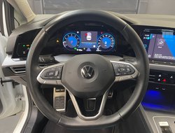 Golf VIII 1.0 eTSI Active ACC AHK AUT Kam. Navi