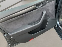 Superb Combi 1.4 TSI Sportline iV DCC ACC AUT LM